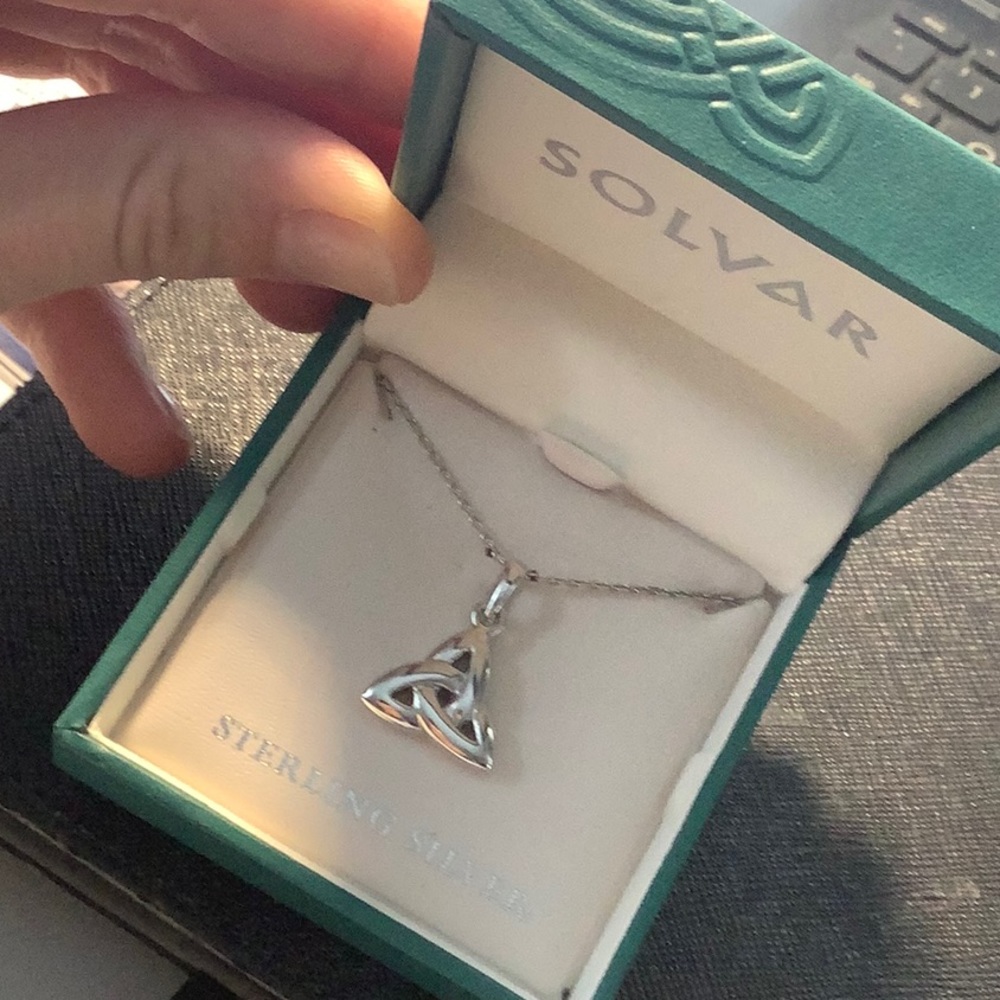 Solvar Trinity pendant